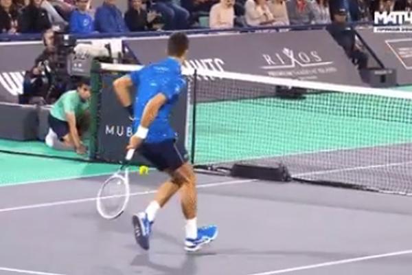 MAGIČAN UDARAC ĐOKOVIĆA: Potez koji tenis dugo nije video!