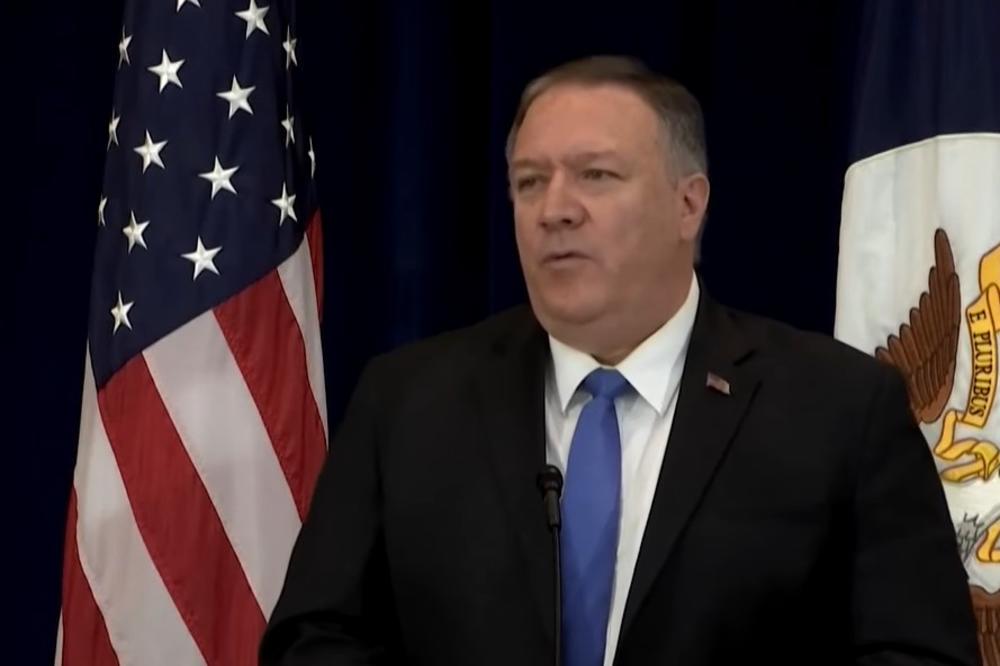 TRAMPOV NAJBLIŽI SARADNIK PRETI KINI I RUSIJI! Vaše ruke su KRVAVE!