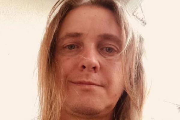 AKO VIDITE OVOG ČOVEKA, ODMAH PRIJAVITE POLICIJI: Mario je nestao u Beogradu, VAŽNO JE da ga PRONAĐEMO