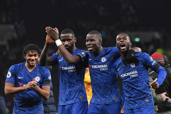 IGRAČ ČELSIJA SE NAŠAO NA METI RASISTA: Englesku ponovo potresa veliki skandal!