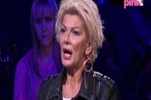 PORED DUPLIRANJA GLASOVA IZLETELA SA IMANJA: Ceca napustila Zadrugu