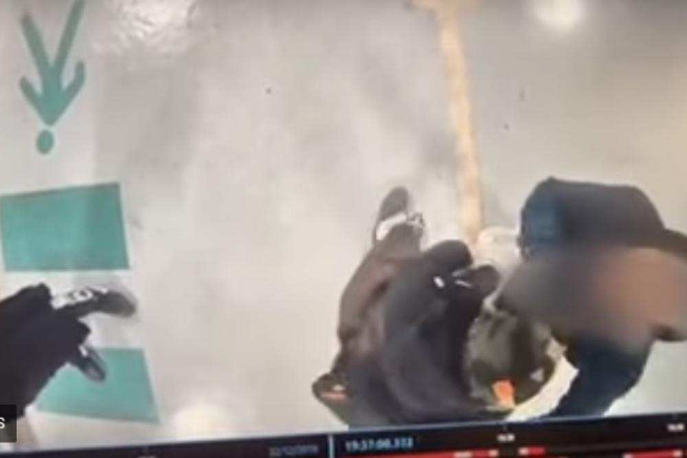 MANIJACI LUDOVALI U JAVNOJ GARAŽI! Čupali su kamere bez razloga, nisu se ZAUSTAVLJALI NI PO KOJU CENU! (VIDEO)