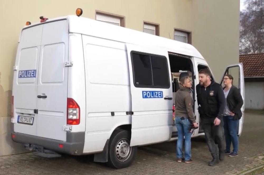 DEČAK JE NESTAO PRE DVE GODINE, SADA JE PRONAĐEN U SAMOM PAKLU: Izvukli su ga iz ORMARA monstruma! (VIDEO)