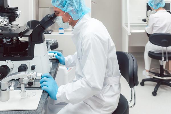 SIMPTOM KOJI UKAZUJE DA NEMATE DOVOLJNO VITAMINA C U OGRANIZMU: Ako se POJAVI, idite kod lekara