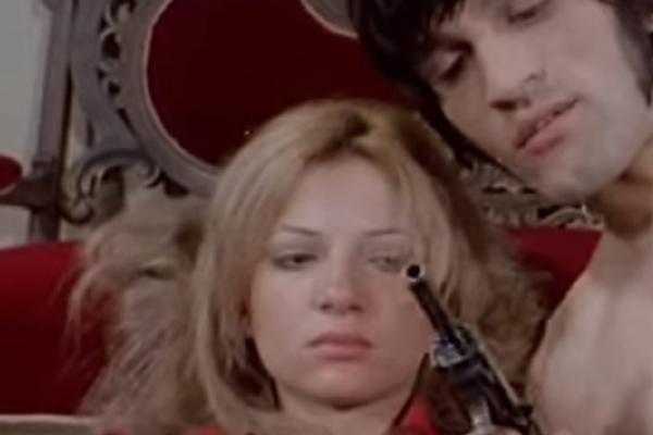 NJENE VRELE SCENE SU ZNALI SVI JUGOSLOVENI, A LEPOTA JU JE SKUPO KOŠTALA: Pucao je u nju i ostala je NEPOKRETNA