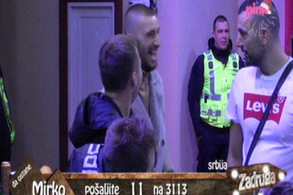 SUKOB MENSURA I TOMOVIĆA JE DOGOVOR?! Gledaoci ih PROVALILI! Koga oni FOLIRAJU?! Sve isplivalo!