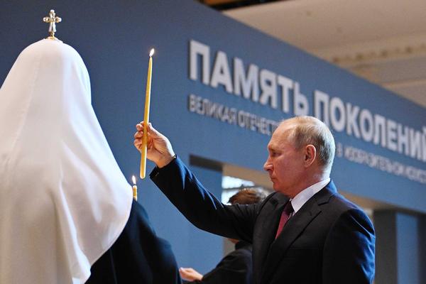 PUTINU PRETI NAJVEĆI UDARAC! U središtu svega je CRKVA! Sa ovakvom pretnjom se još nije susreo!