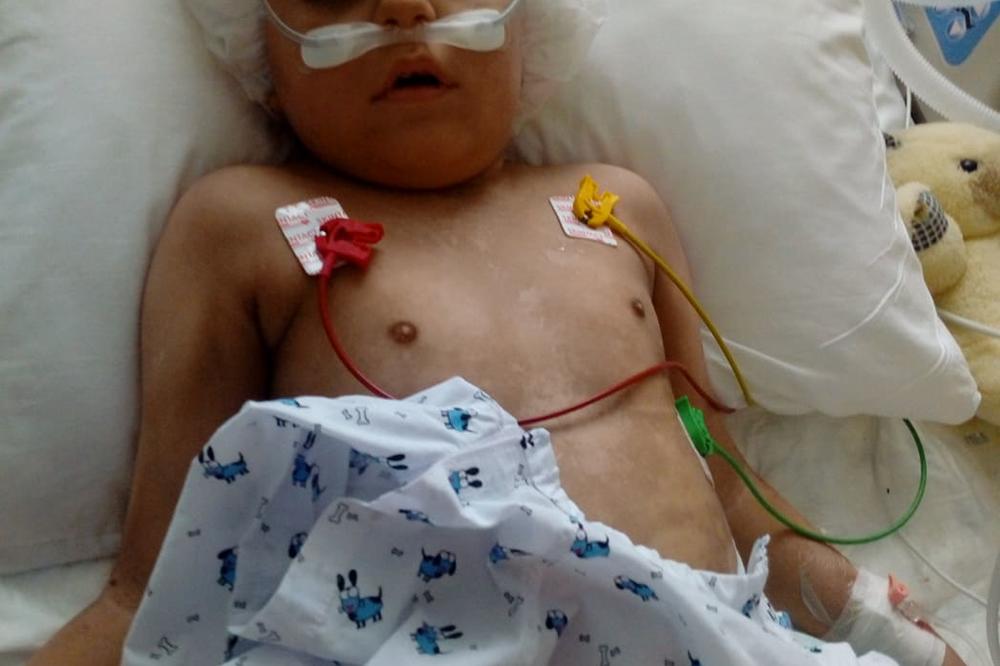 MAMA, MI SMO TIM KOJI MOŽE SVE! Pavle (5) je mali PARTIZANOVAC koji ima zloćudni TUMOR! MOLI SAMO ZA 1 STVAR!