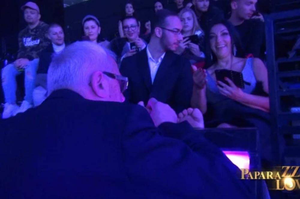 ERA OJDANIĆ LJUBIO STOPALA POZNATOJ PEVAČICI: Čim je IZULA CIPELE, on ih ŠČEPAO, pa ih primakao ustima!