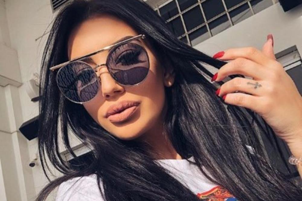 "MUŠKARČINA" GOBELJIĆ KATARINI NEĆE NI KOFERE U AUTO DA UNESE! Sraman potez SRPSKOG FUDBALERA!