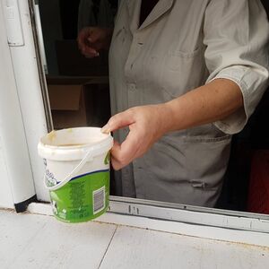 "BIO SAM I KONOBAR I GRAĐEVINAR": Ratko preživljava sa 170 evra mesečno! Ne veruju mu dok ne čuju i kako