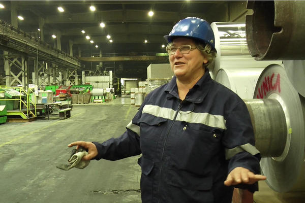 MIRA JE JEDINA ŽENA U SRBIJI KOJA VOZI KRAN: Hrabra Zlakušanka podiže 60 tona