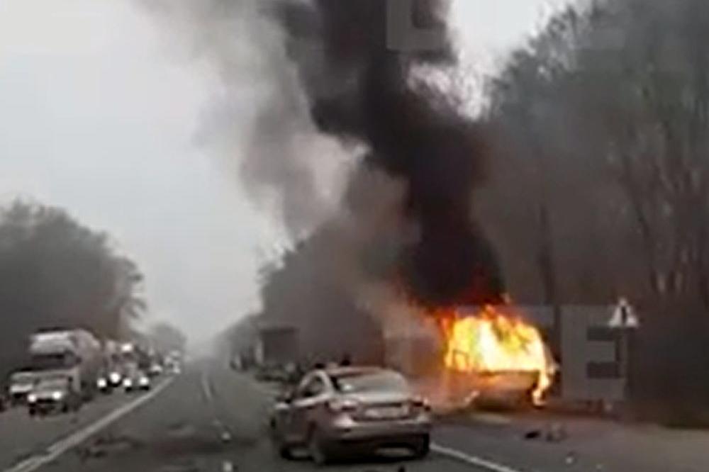 STRAVIČNA SCENA NA AUTOPUTU: Mladi sportista i njegova devojka poginuli u velikoj nesreći!