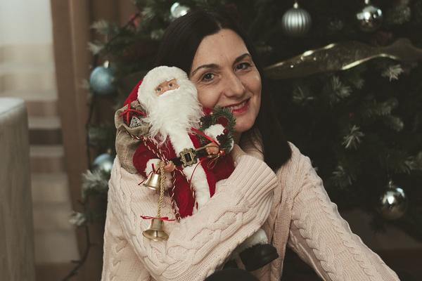 OPADALE SU MI TREPAVICE I KOSA, SAMO SAM HTELA KUĆI! Maja je pobedila OPAKU BOLEST, već 15 godina NADOKNAĐUJE ŽIVOT