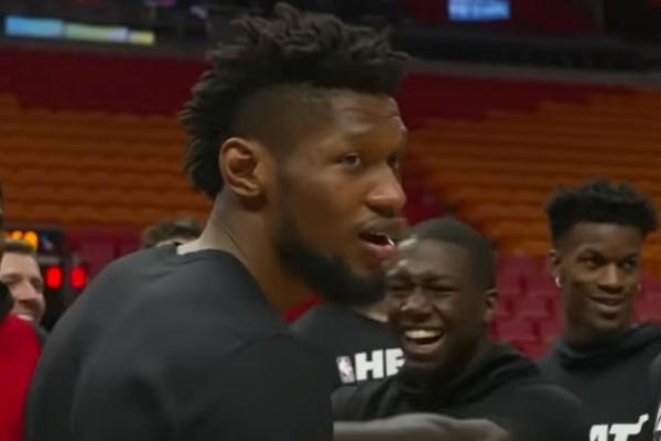 NBA IGRAČ NIJE VIDEO MAMU 3 GODINE: Klub je za Božić doveo na utakmicu - usledila je scena kao iz holivudskog filma