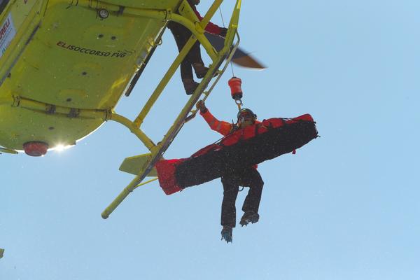 HRVATSKA BRIGADA SE VRATILA SA KOSOVA: Helikopteri odlepteli nazad