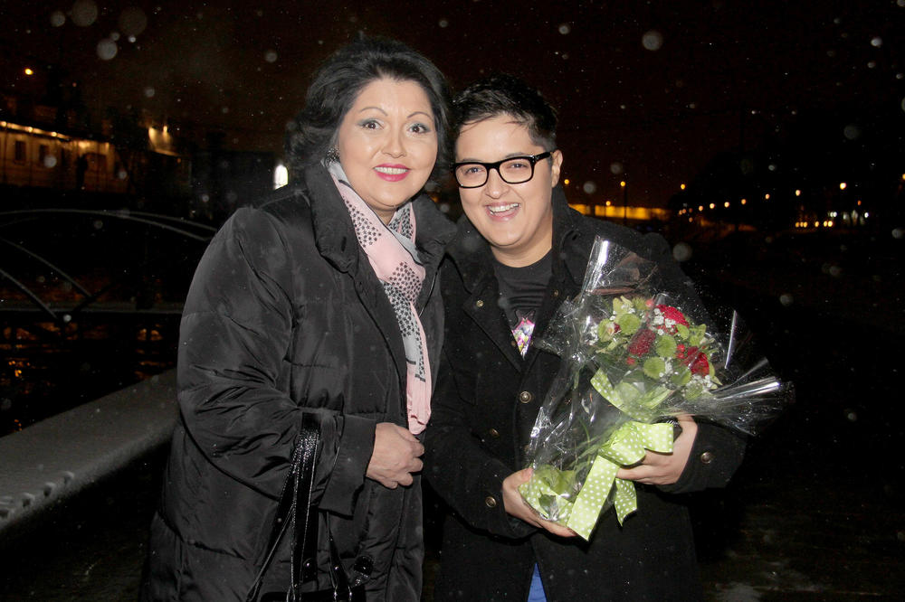 MARIJA ŠERIFOVIĆ NE ŽELI VIŠE DA ĆUTI O MAJCI: Duguje joj previše, REŠILA KONAČNO DA JE RAZOTKRIJE! Zapretila joj!