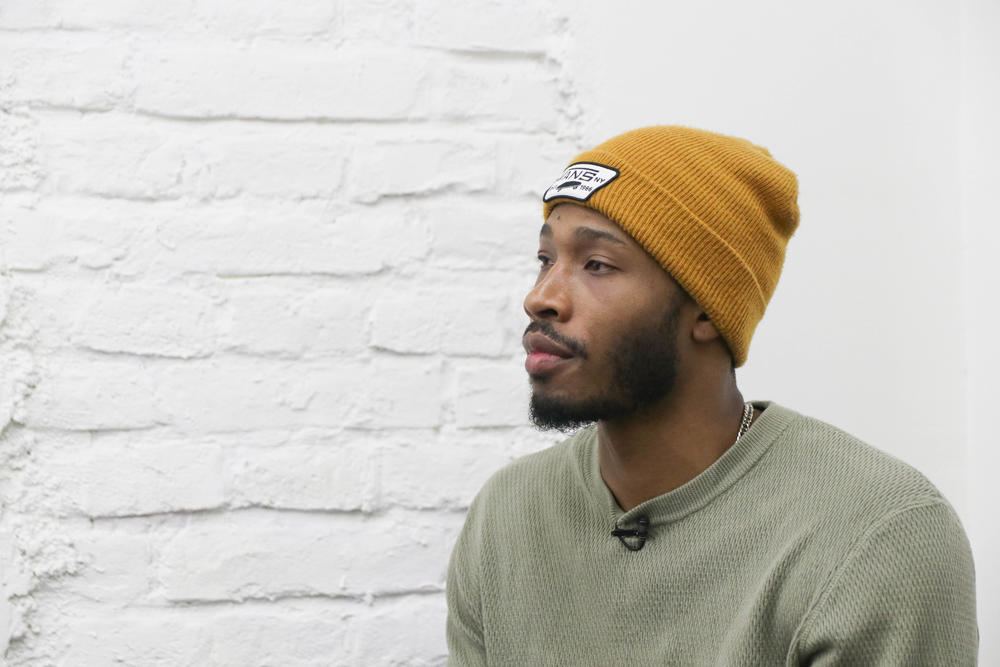 Čim je progovorio o sinovima, izraz lica mu se malo promenio  