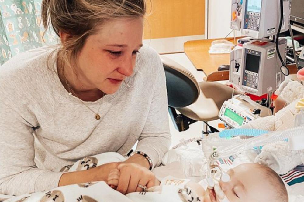 JUTJUBERKI PREMINUO SIN NA BOŽIĆ: Imao je samo 3 meseca! Zbog jednog detalja svi je optužili da je smrt LAŽIRALA