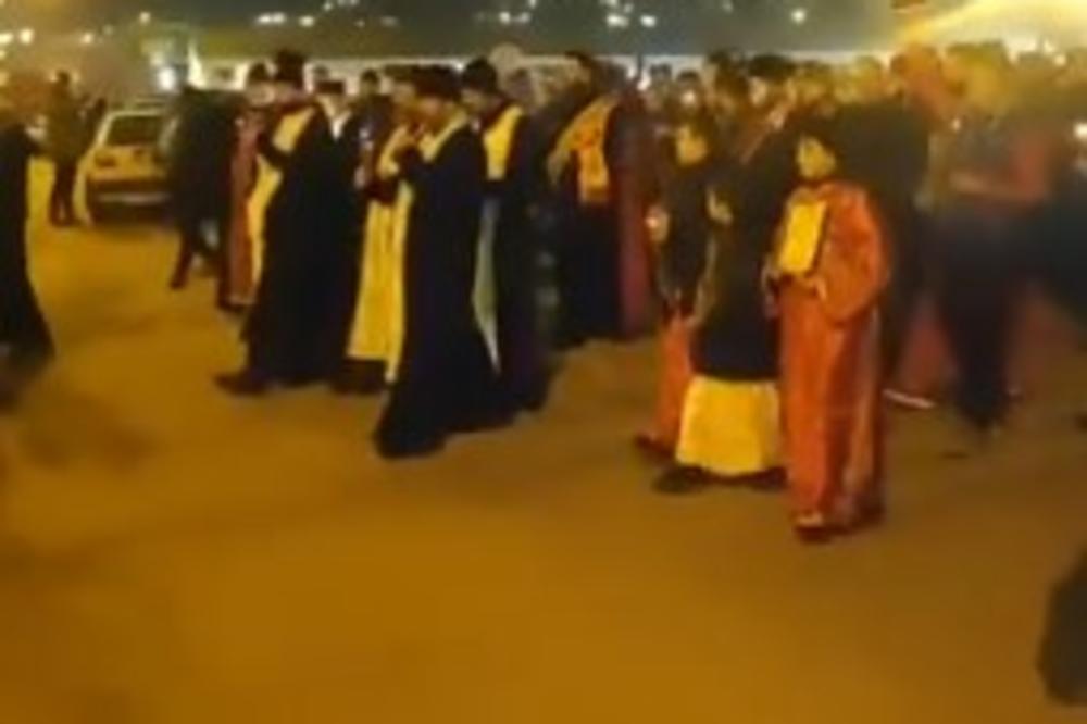 POLICIJA HAPSILA DECU POSLE MOLEBANA U PODGORICI: Naoružani ljudi u civilu primenili silu na maloletnicima!