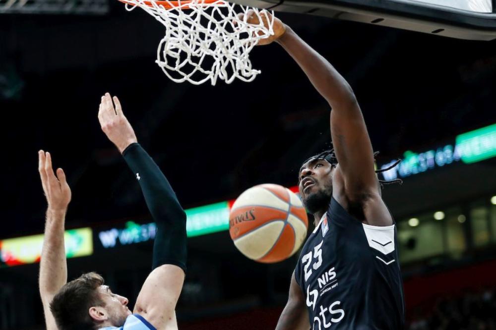 UNIŠTAVAO JE PROTIVNIKE U DECEMBRU: MVP nagrada za prošli mesec je zasluženo u rukama Rašona Tomasa!