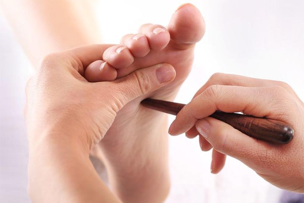 ZAŠTO JE VAŽNA STIMULACIJA STOPALA: Pogledajte kako određene tačke utiču na celokupno zdravlje!