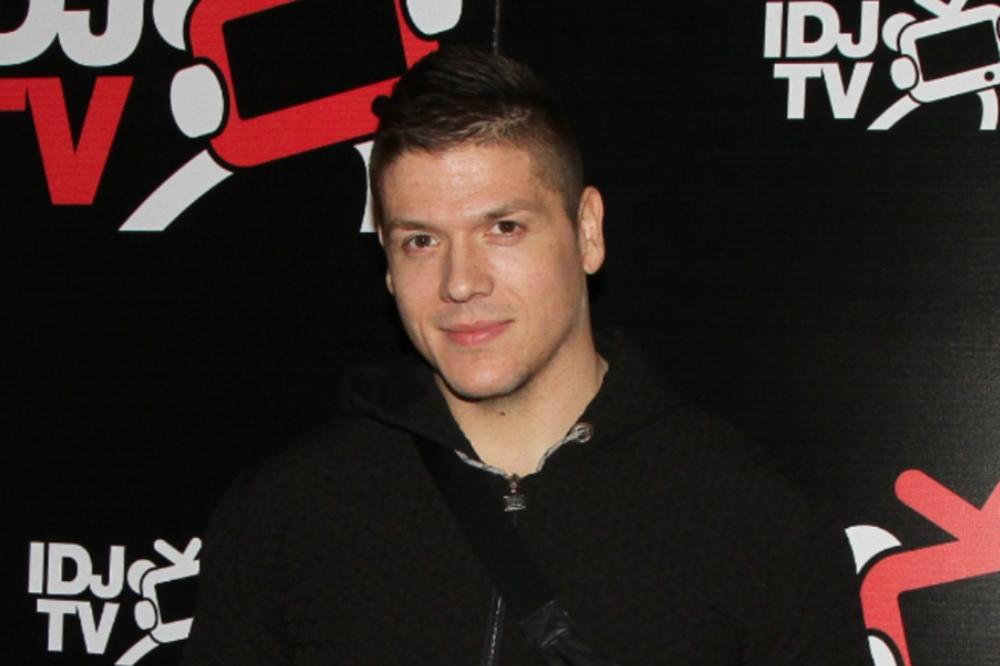 OSMESI KOJI IZAZIVAJU TUGU: Sloba Radanović podelio USPOMENU S POKOJNIM OCEM! Ova fotka nateraće vam SUZE NA OČI!