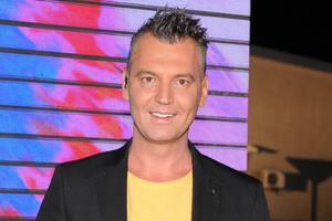 MILAN MILOŠEVIĆ LJUBI ATRAKTIVNU DOKTORKU: Nakon što su mu vratili HAKOVANI PROFIL voditelj objavio ŠOKANTNU FOTKU!