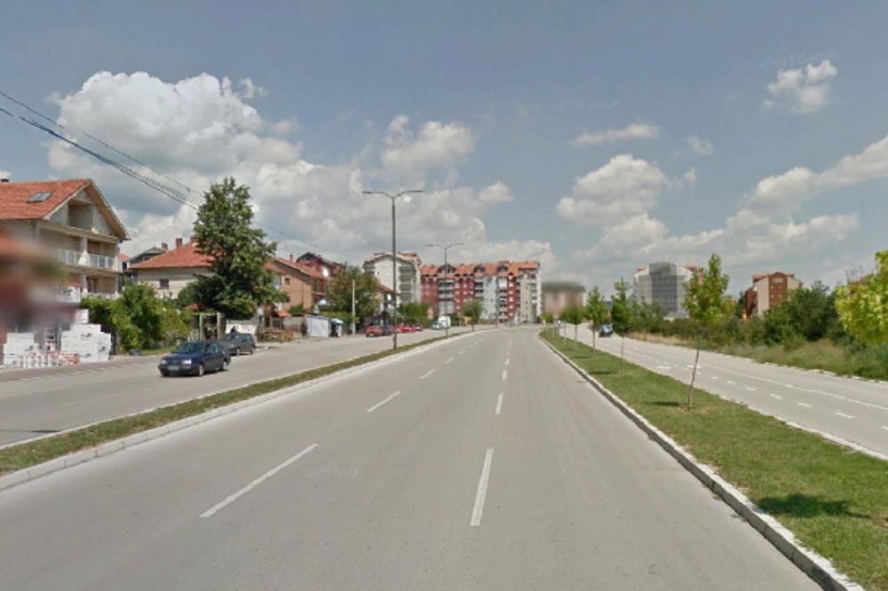 ŽENA IZ NIŠA JE SEDELA NA KLUPI I ČEKALA AUTOBUS! Prišao joj je muškarac I IZVADIO NOŽ, svi su u PANICI