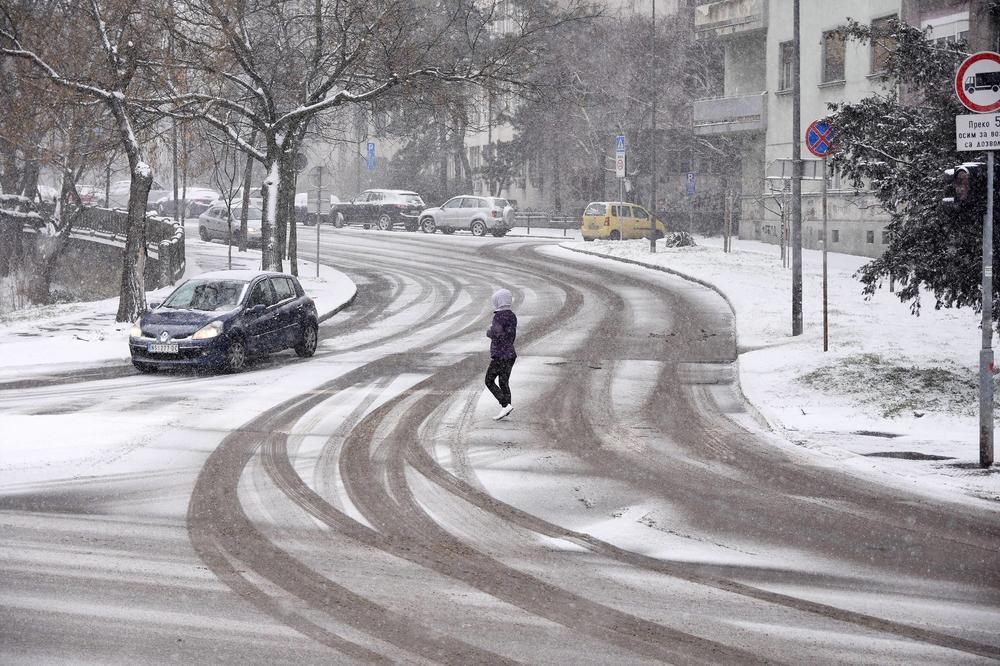 UPALJEN NARANDŽASTI METEO ALARM ZA SRBIJU: Za 12 sati će u nekim delovima zemlje biti snega i do 30 CENTIMETARA
