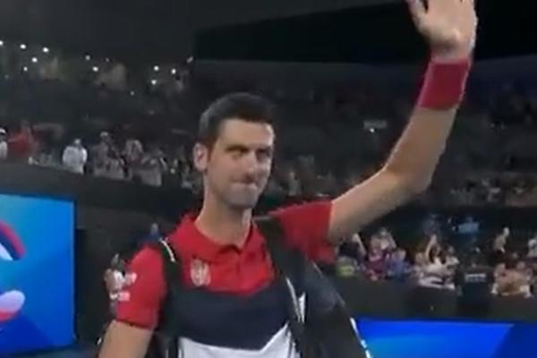 ZVEZDIN DRES I ŠAJKAČA NA NOLETOVOM DUELU ATP KUPA: Scene u Brizbejnu za ponos svih Srba!