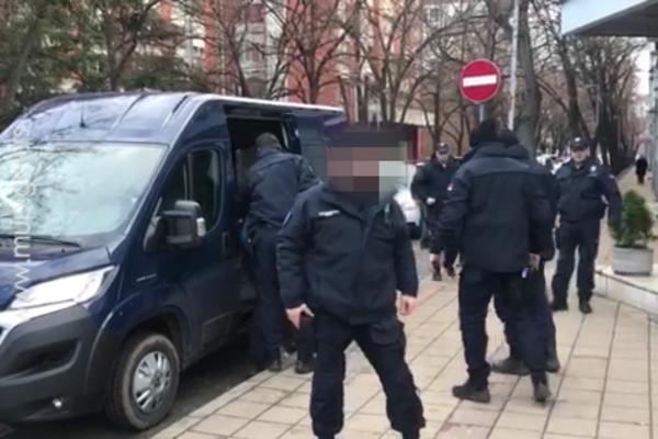 NA SNIMKU SE JASNO VIDI DA JE MALČANSKI BERBERIN POVREĐEN: Pogledajte i sami, JASNO JE! (VIDEO)