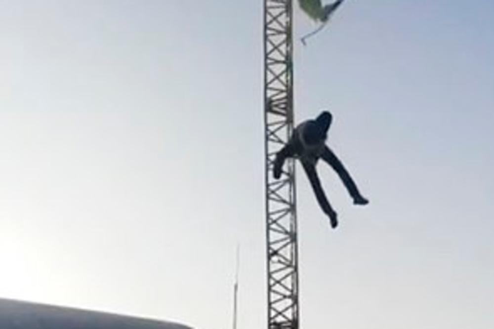 BANDŽI SKOK SE ZAVRŠIO STRAVIČNO: Dečak (13) leteo kroz vazduh, ljudi VRIŠTALI! (VIDEO)