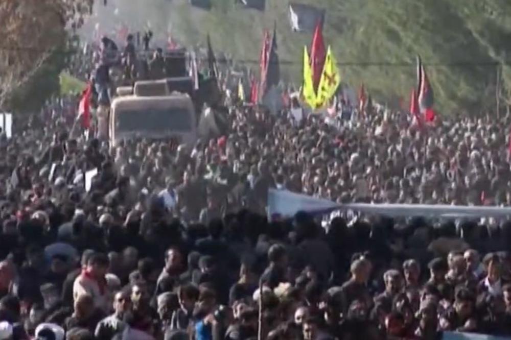 TRAGEDIJA NA SAHRANI KASIMA SULEJMANIJA: Pokrenut STAMPEDO, ima najmanje 35 MRTVIH! (VIDEO)