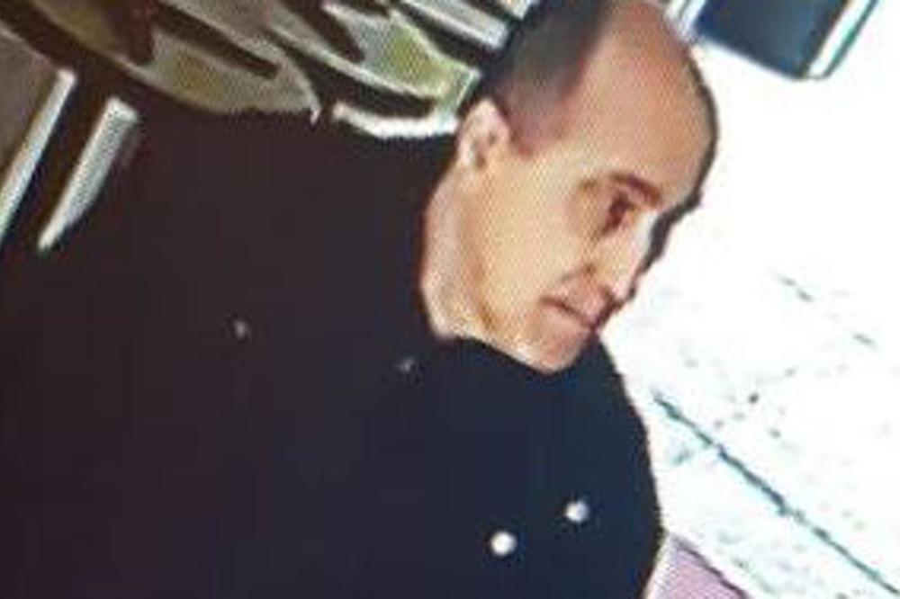 POLICIJA TRAŽI MISTERIOZNOG ČOVEKA SA FOTOGRAFIJE: Poznato je šta je uradio