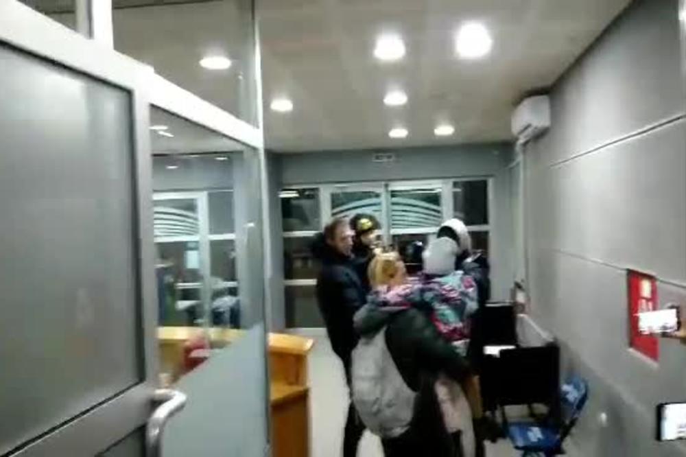 TEODOSIĆ NIJE DAVAO IZJAVE: Ali kada je naišao na njih, morao je da stane i poigra se!