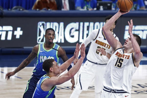 JOKIĆ UNIŠTIO DONČIĆA, POLUDEO U DRUGOM POLUVREMENU, RADIO JE ŠTA JE HTEO, u poslednjem napadu - BUM! (VIDEO)