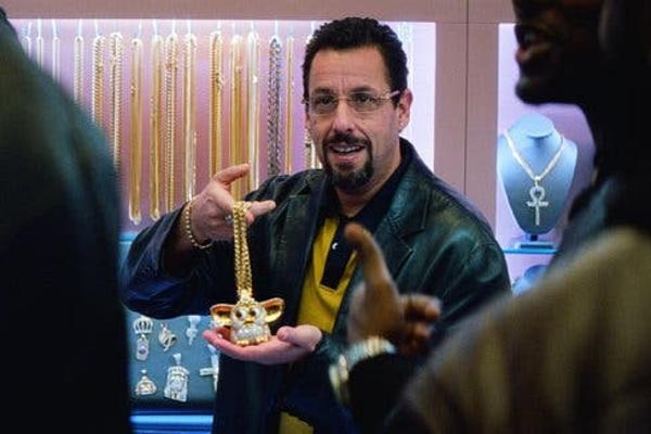 Adam Sendler u ulozi draguljara-kockara