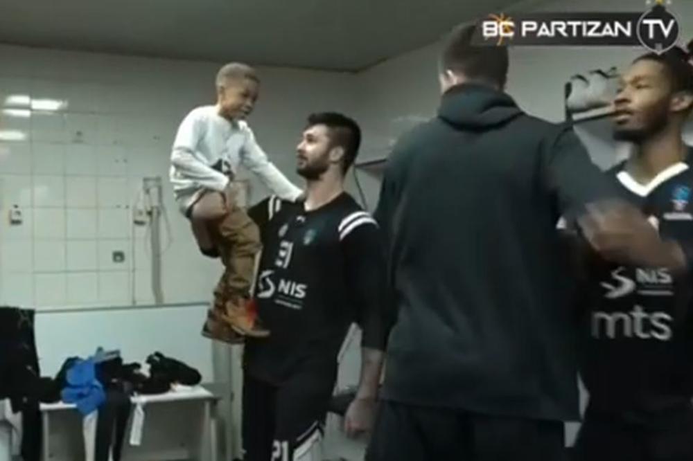 MILJENIK CELE SVLAČIONICE: Sin Vila Mozlija izdominirao posle pobede nad Virtusom, a odgovori su mu tek hit!