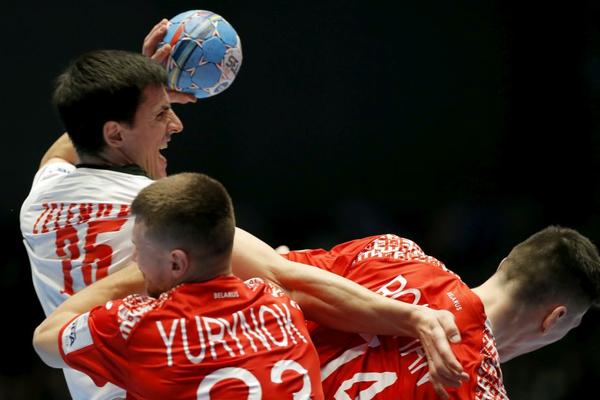 SRUŠENI SNOVI ODMAH NA STARTU: Srbija se raspala u drugom poluvremenu i izgubila od Belorusije!