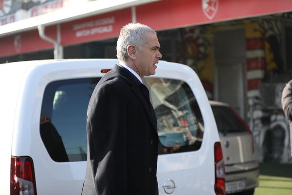 TERZIĆ SE KONAČNO OGLASIO O FOTOGRAFIJI SA GROBARIMA: Obratite pažnju šta je poručio, posebno ljudima iz Partizana!