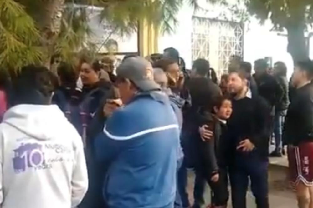 DEČAK POBIO TRI OSOBE, A RANIO ČETVORO: Doneo je oružje u školu!