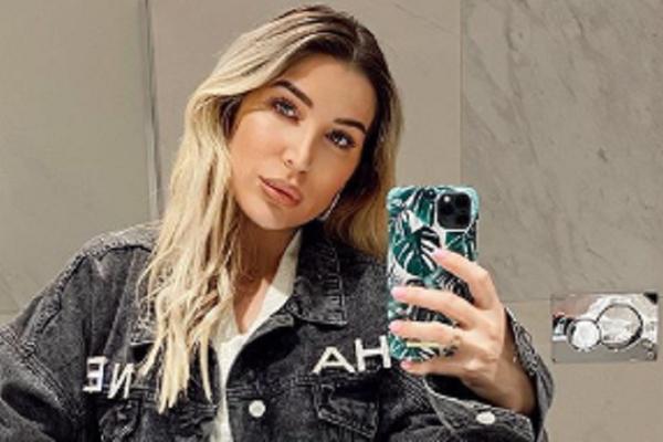 BOGATA SAM OD ROĐENJA! Ženu fudbalera URNIŠU zbog hvalisanja novcem, prozvali je da je pokupljena sa ulice, HAOS!