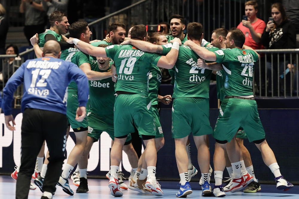 DA, ZAISTA JE BILA PROVOKACIJA! Crnogorci slavili pobedu nad Srbima, pa napravili veći skandal i od zelenih dresova