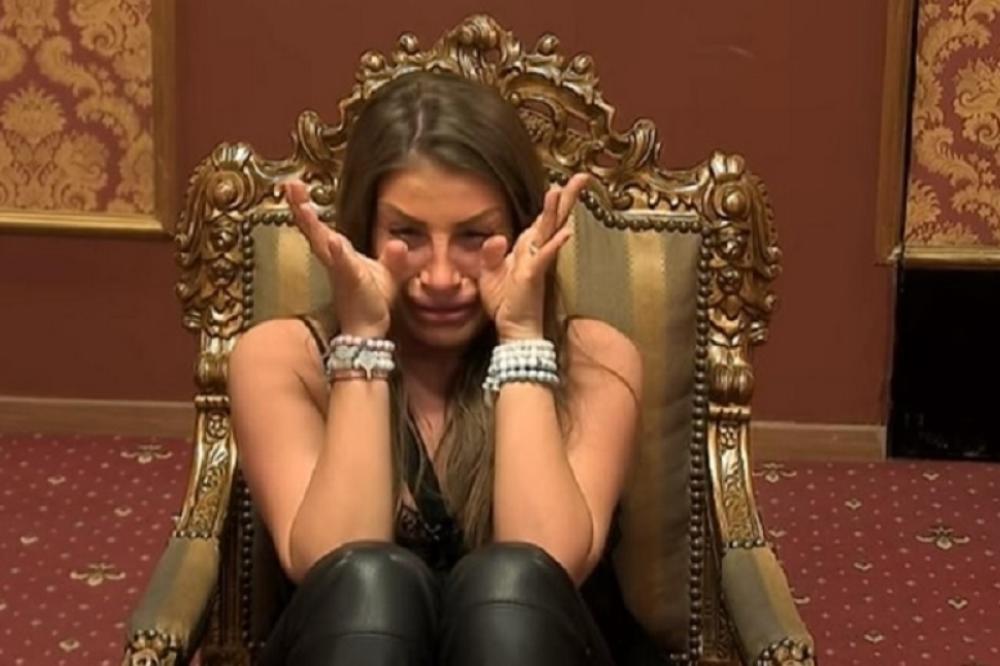 SUPRUG DALILE DRAGOJEVIĆ DOŽIVEO NEZGODU, HITNA POMOĆ REAGOVALA: Nakon ukazane pomoći, ONA SE OGLASILA!