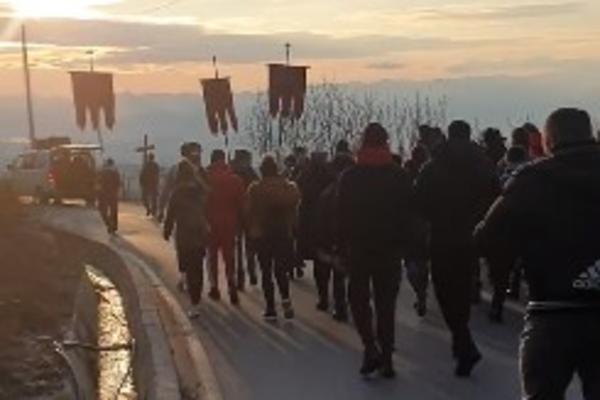 DIGLI SU SE ČUVENI JUNACI KUČI NA NOGE: Hiljade pripadnika slavnog crnogorskog plemena maršira prema Podgorici!