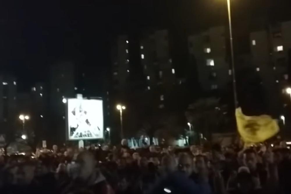 VIŠE OD 20.000 LJUDI ISPRED HRAMA U PODGORICI! Ovacijama dočekani potomci slavnog Marka Miljanova: Ne damo svetinje