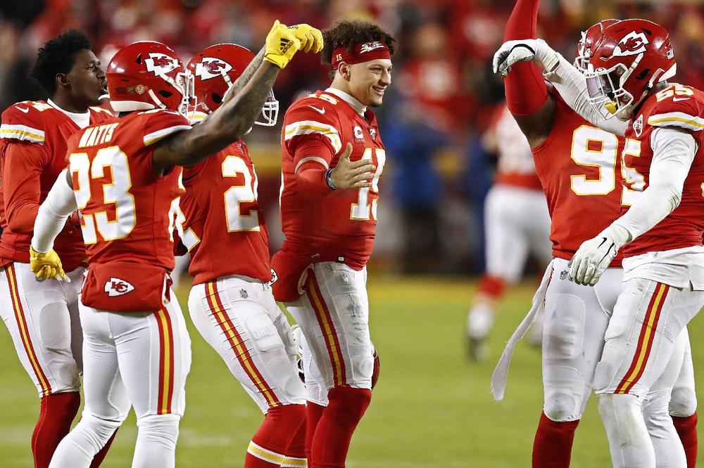 ZBOG FRIZERA UMALO PROPAO SUPERBOUL: Frizure mogle da upropaste najveći sportski događaj na planeti!