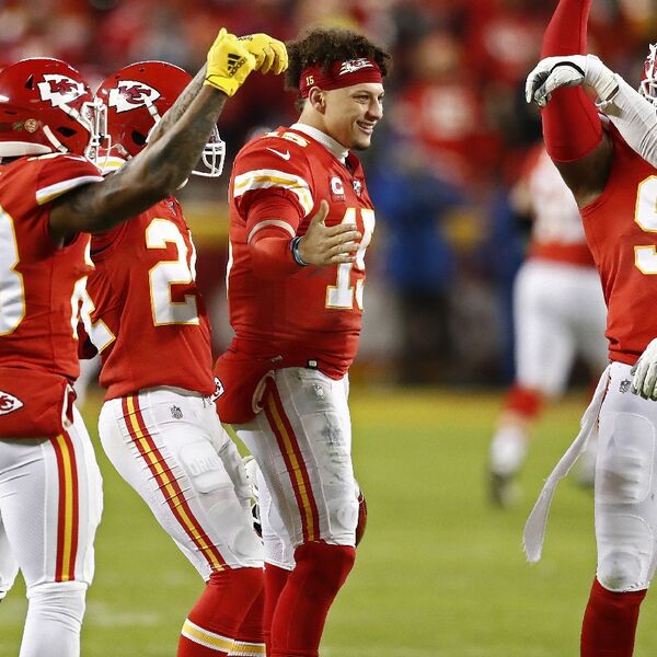 ZBOG FRIZERA UMALO PROPAO SUPERBOUL: Frizure mogle da upropaste najveći sportski događaj na planeti!