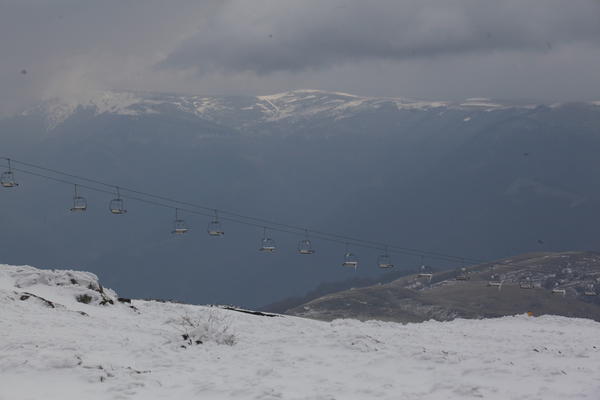 CELU NOĆ JE PEŠAČIO I PRATILI SU GA VUKOVI: Ispovest skijaša koji je nestao na Staroj Planini